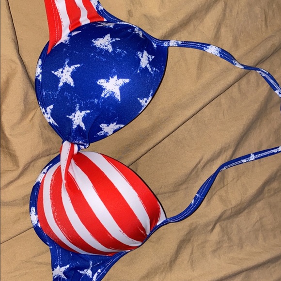 Red white and blue bikini top - Picture 1 of 1